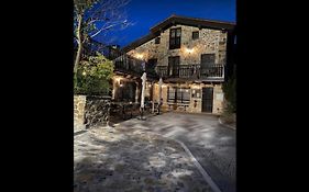 Posada Y Apartamentos Trebuesto De Guriezo